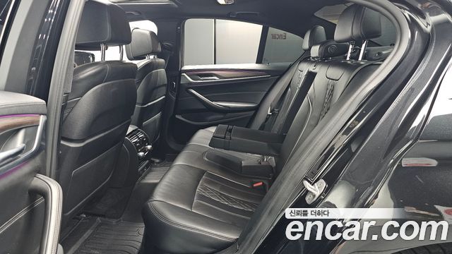 BMW 5 Series (G30) 530i M Sport Package Plus 2017 — фото 11