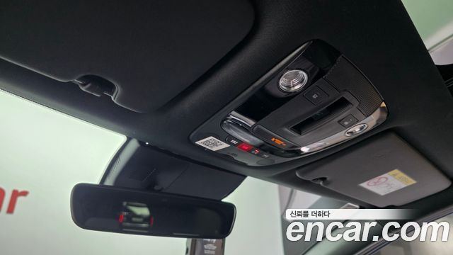 Kia Sportage Hybrid (V) 30Th Edition 2WD 2024 — фото 17