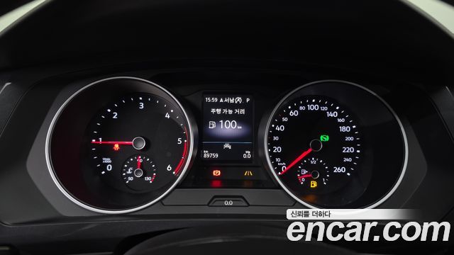 Volkswagen Tiguan (II) 2.0 TDI Premium 2020 — фото 8