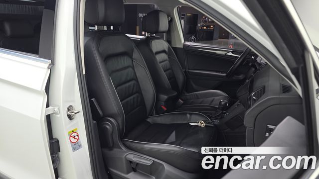 Volkswagen Tiguan (II) 2.0 TDI Premium 2020 — фото 32