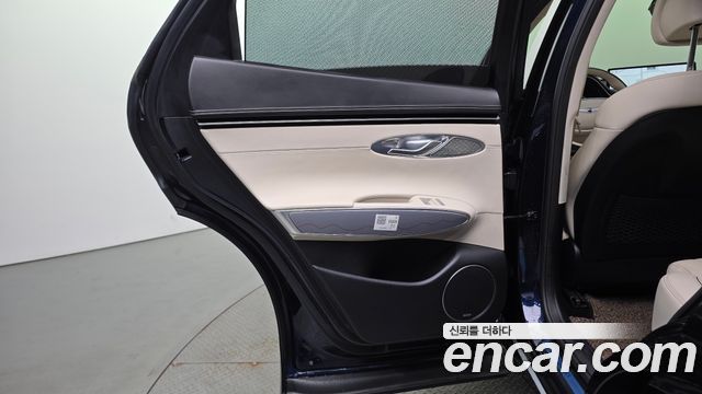 Genesis GV70 2.5T Gasoline AWD 2023 — фото 31
