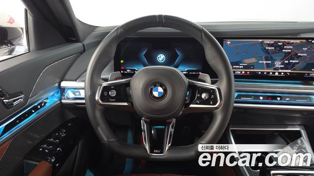 BMW 7 Series (G70) 740i sDrive M Sport 2023 — фото 18