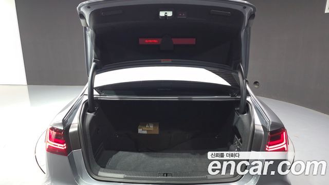 Audi A6 35 TDI Premium C7 2018 — фото 18