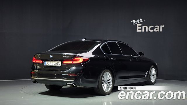 BMW 5 Series (G30) 520i Luxury 2021 — фото 2