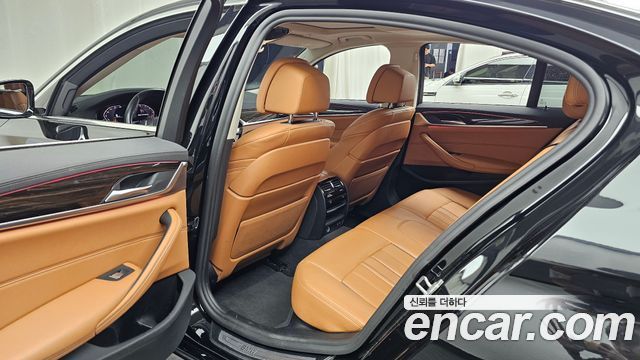 BMW 5 Series (G30) 520i Luxury 2021 — фото 11