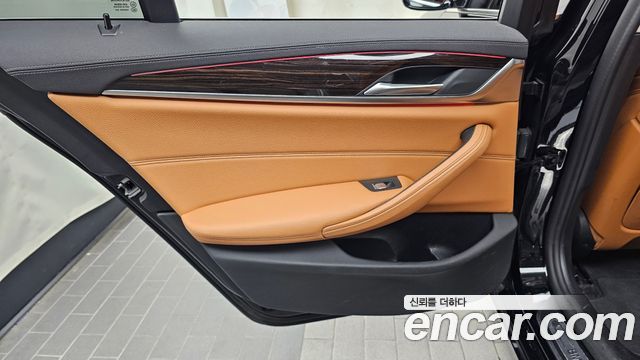 BMW 5 Series (G30) 520i Luxury 2021 — фото 25