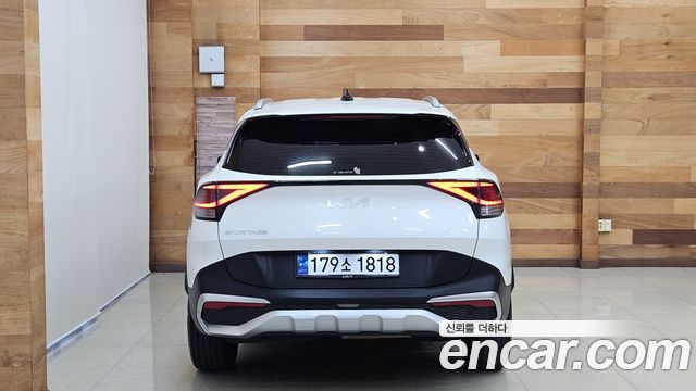 Kia Sportage (V) Diesel 2.0 2WD Prestige 2022 — фото 4