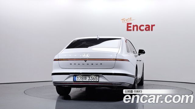 Hyundai Grandeur (GN7) 2,5 Gasoline 2WD Premium 2023 — фото 4