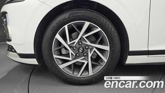 Hyundai Grandeur (GN7) 2,5 Gasoline 2WD Premium 2023 — фото 5
