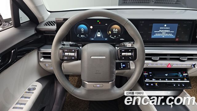 Hyundai Grandeur (GN7) 2,5 Gasoline 2WD Premium 2023 — фото 13