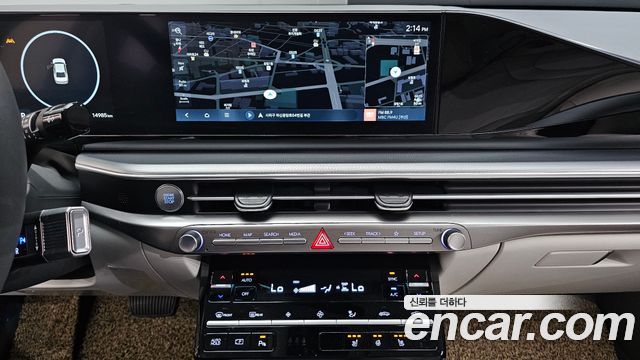 Hyundai Grandeur (GN7) 2,5 Gasoline 2WD Premium 2023 — фото 14