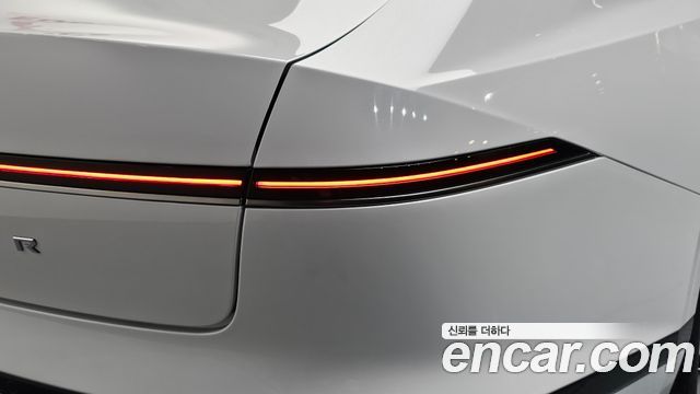 Hyundai Grandeur (GN7) 2,5 Gasoline 2WD Premium 2023 — фото 23