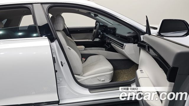 Hyundai Grandeur (GN7) 2,5 Gasoline 2WD Premium 2023 — фото 26