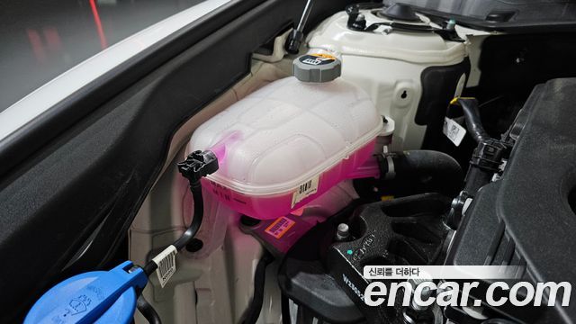 Hyundai Grandeur (GN7) 2,5 Gasoline 2WD Premium 2023 — фото 35
