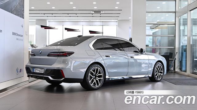 BMW 7 Series (G70) 740i xDrive M Sport 2026 — фото 4
