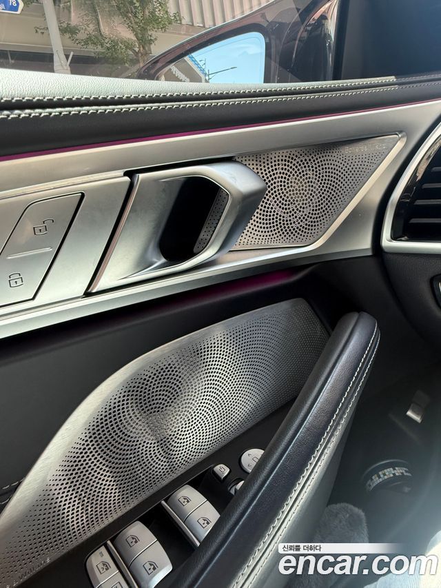 BMW 8 Series (G15) M850i xDrive Gran Coupe 2024 — фото 13