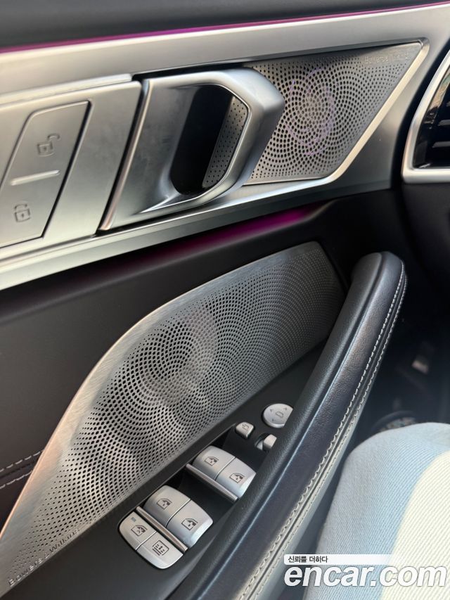BMW 8 Series (G15) M850i xDrive Gran Coupe 2024 — фото 14