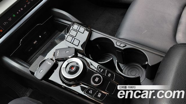 Kia Sportage Hybrid (V) Nobleless 2WD 2023 — фото 9