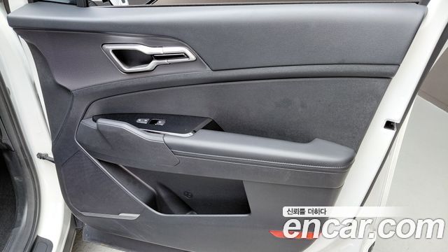 Kia Sportage Hybrid (V) Nobleless 2WD 2023 — фото 24