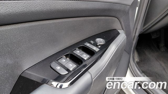 Kia Sportage Hybrid (V) Nobleless 2WD 2023 — фото 30