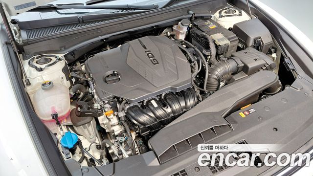 Hyundai Grandeur (GN7) 2,5 Gasoline 2WD Premium 2024 — фото 6
