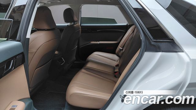 Hyundai Grandeur (GN7) 2,5 Gasoline 2WD Premium 2024 — фото 12