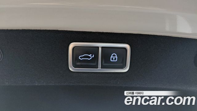 Hyundai Grandeur (GN7) 2,5 Gasoline 2WD Premium 2024 — фото 19
