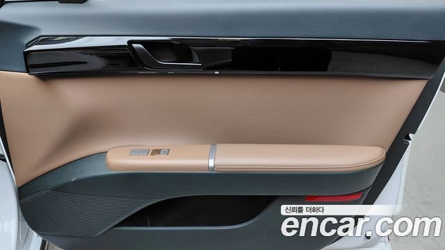 Hyundai Grandeur (GN7) 2,5 Gasoline 2WD Premium 2024 — фото 25