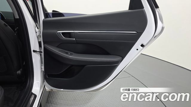 Hyundai Sonata (DN8) 2.0 Premium Plus 2022 — фото 25