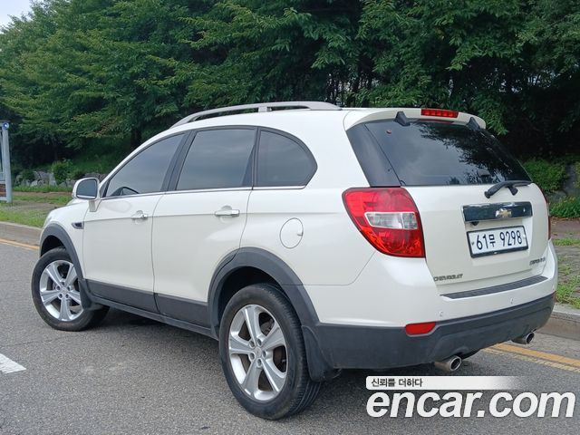 Chevrolet Captiva 2WD LT 2012 — фото 6