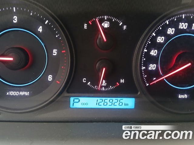 Chevrolet Captiva 2WD LT 2012 — фото 10