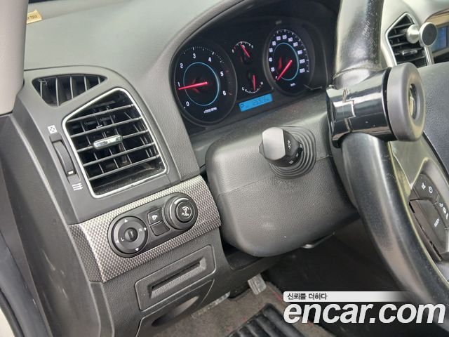 Chevrolet Captiva 2WD LT 2012 — фото 15