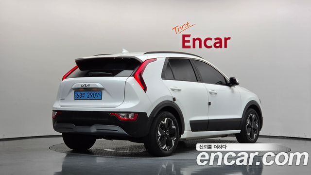 Kia Niro EV Air 2024 — фото 2