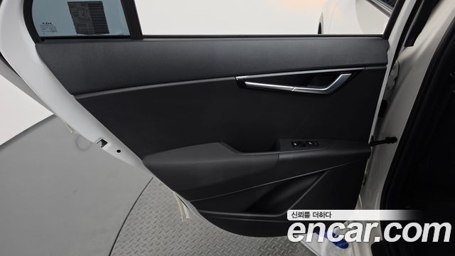 Kia Niro EV Air 2024 — фото 25
