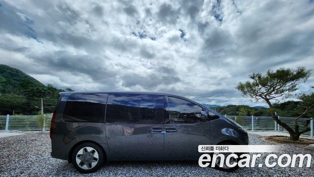 Hyundai Staria L3.5 Tourer 9-Seater Modern 2024 — фото 5
