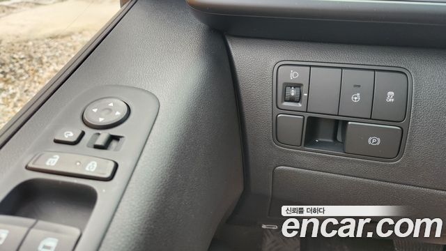Hyundai Staria L3.5 Tourer 9-Seater Modern 2024 — фото 17