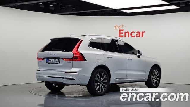 Volvo XC60 (II) B5 Ultra Bright 2025 — фото 2