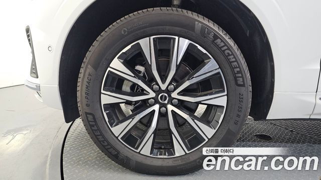 Volvo XC60 (II) B5 Ultra Bright 2025 — фото 5