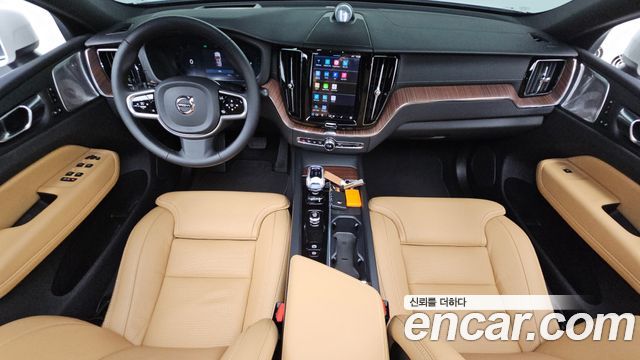 Volvo XC60 (II) B5 Ultra Bright 2025 — фото 7