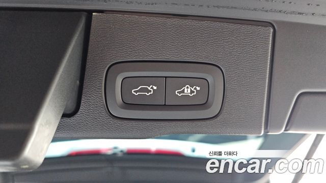 Volvo XC60 (II) B5 Ultra Bright 2025 — фото 17