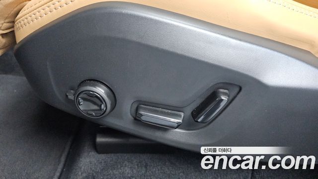 Volvo XC60 (II) B5 Ultra Bright 2025 — фото 19