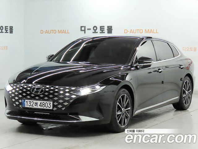 Hyundai Grandeur (IG) 3.0 LPi Rent Car Premium