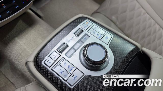 Genesis G80 (RG3) Gasoline 2.5 Turbo AWD 2025 — фото 18