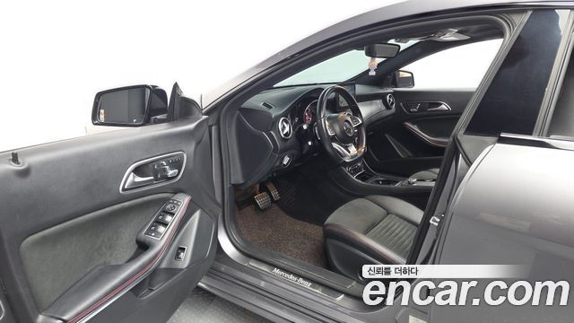 Mercedes-Benz CLA-Class (C117) CLA250 4MATIC AMG Line 2017 — фото 10