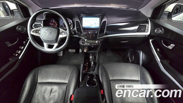 KG Mobility (SsangYong) Style Korando C 2.2 RX 2WD High DLX 2017 — фото 7
