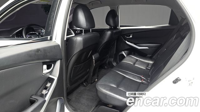 KG Mobility (SsangYong) Style Korando C 2.2 RX 2WD High DLX 2017 — фото 15