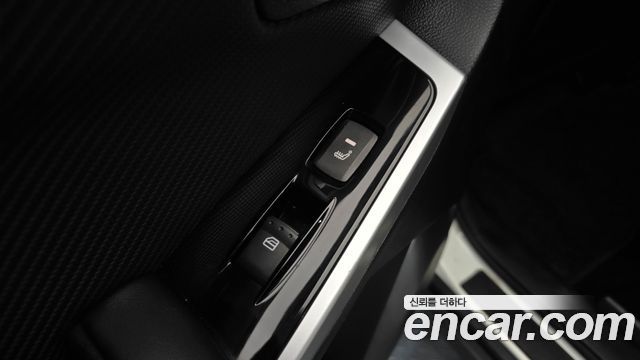 KG Mobility (SsangYong) Style Korando C 2.2 RX 2WD High DLX 2017 — фото 24