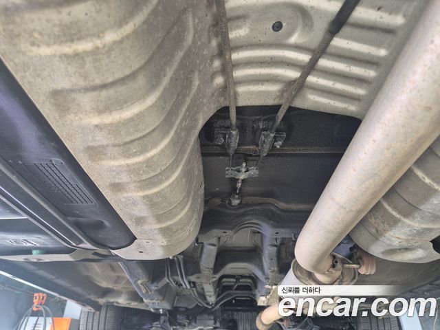 KG Mobility (SsangYong) Style Korando C 2.2 RX 2WD High DLX 2017 — фото 38