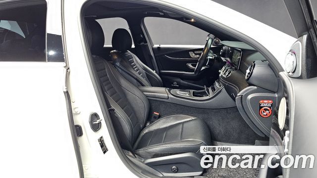 Mercedes-Benz E-Class (W213) E220d 4MATIC AMG Line 2022 — фото 11