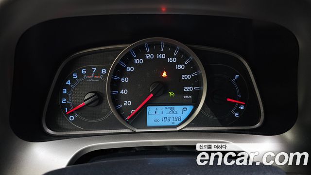 Toyota RAV4 2.5 2WD 4th 2015 — фото 8